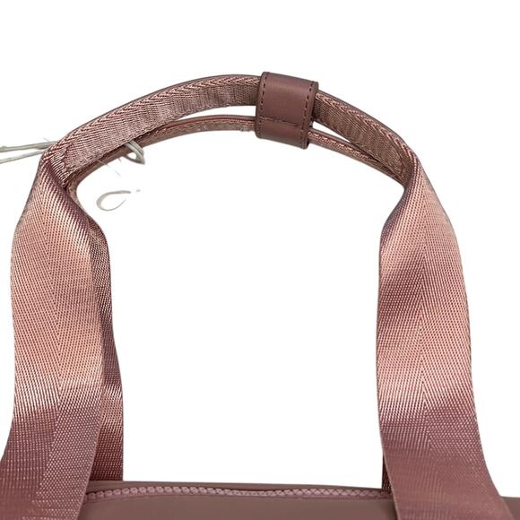 Nico & Olive Small Pink Duffel Bag w/ Double Handles & Removable Strap, NWT! - Picture 4 of 9